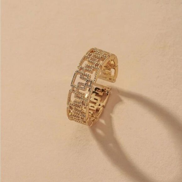 Gold Hollow Out Design Ring - Picture 1 of 3